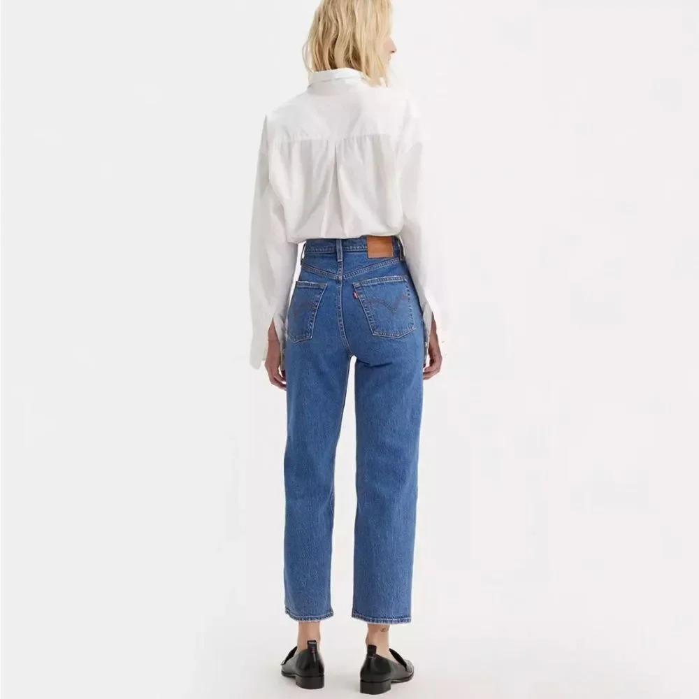 Levi's Ribcage Straight Ankle Jeans - Picture 4 of 13